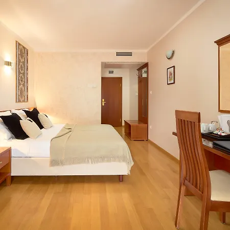 Andrea Hotel 4*