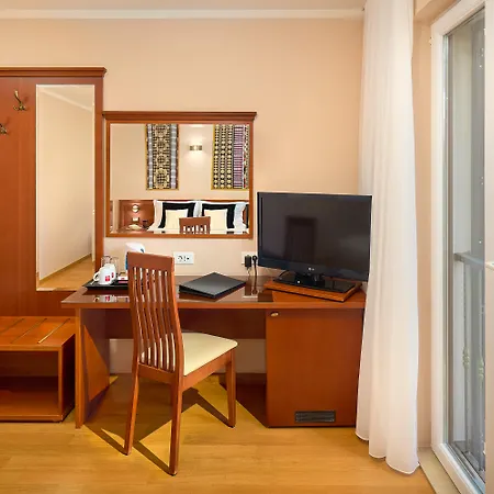Andrea Hotel